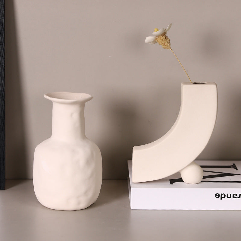 Plain embryo ceramic vase